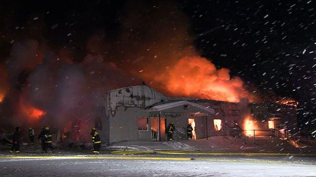 Un incendie détruit une usine de