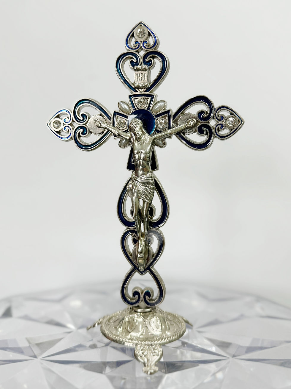 Thumbnail: Metal Stand Cross