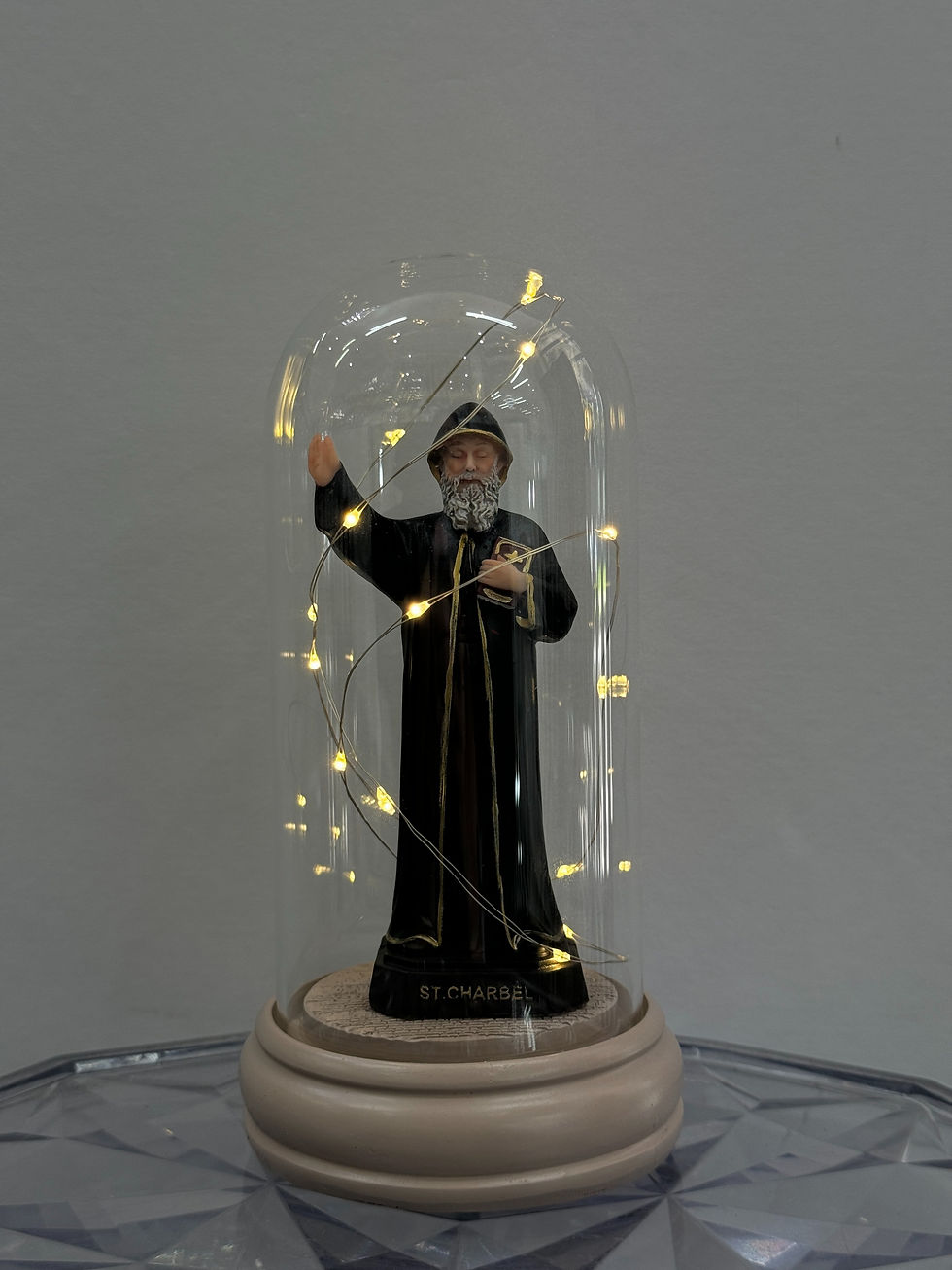 Thumbnail: Statue with Lights