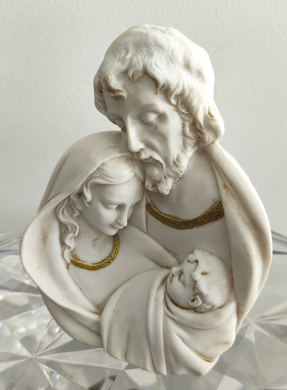 Thumbnail: Holy Family Poly Statues
