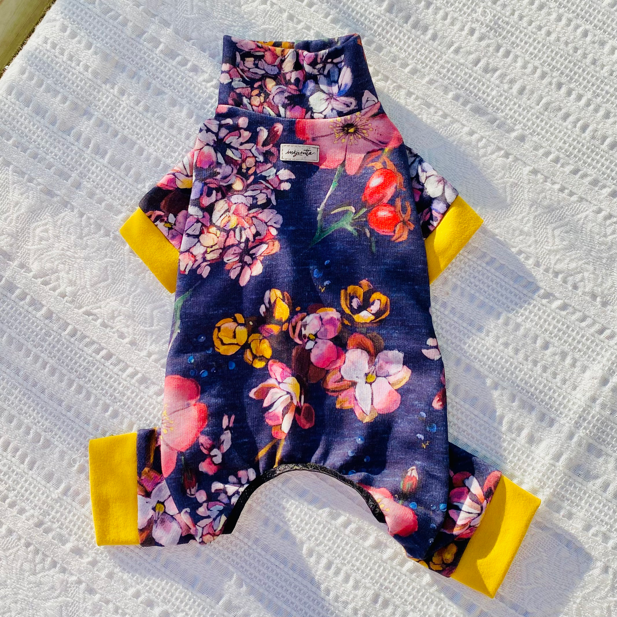 HUNDEDRESS VINTERBLOMSTER