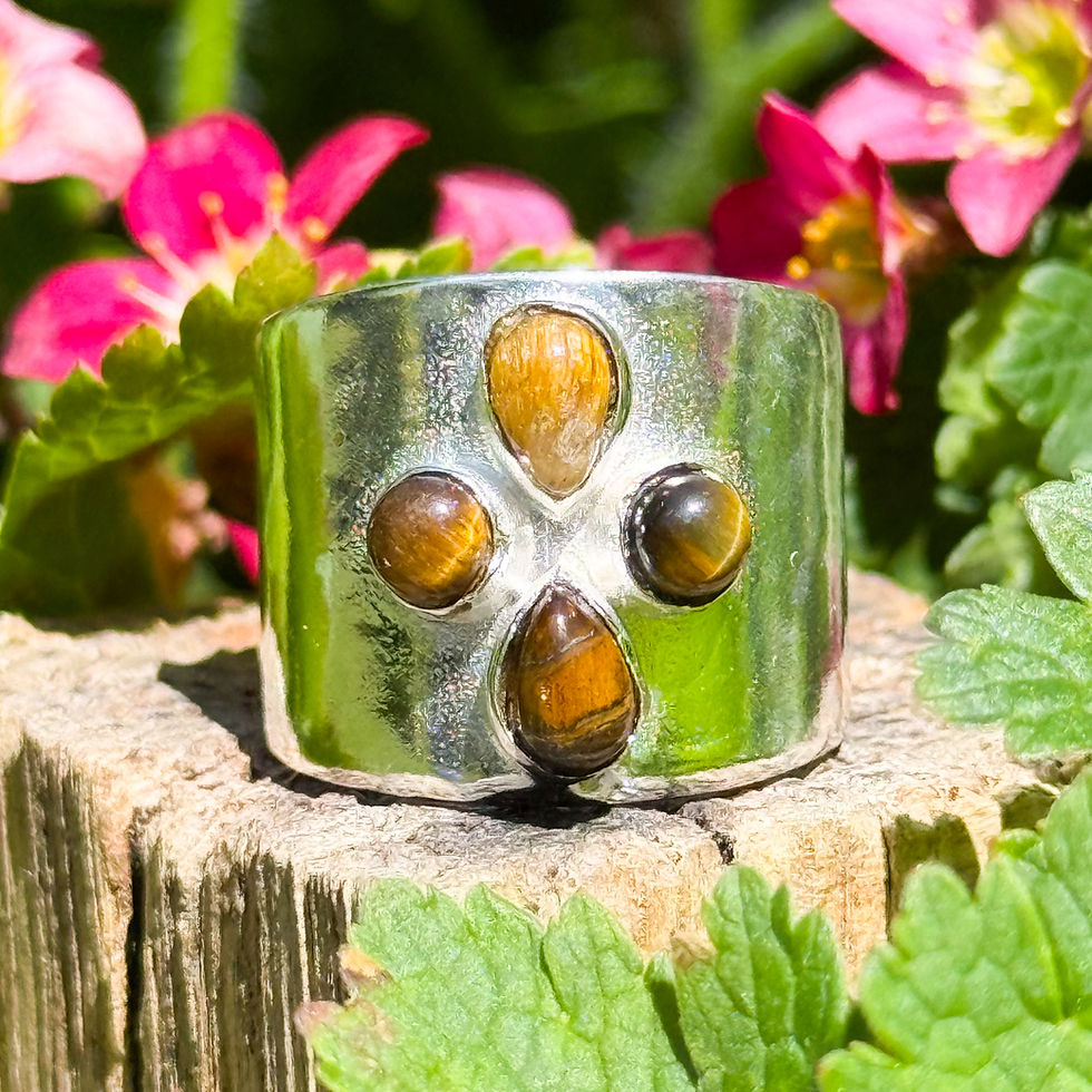 Thumbnail: Tigers Eye Silver Flower Ring