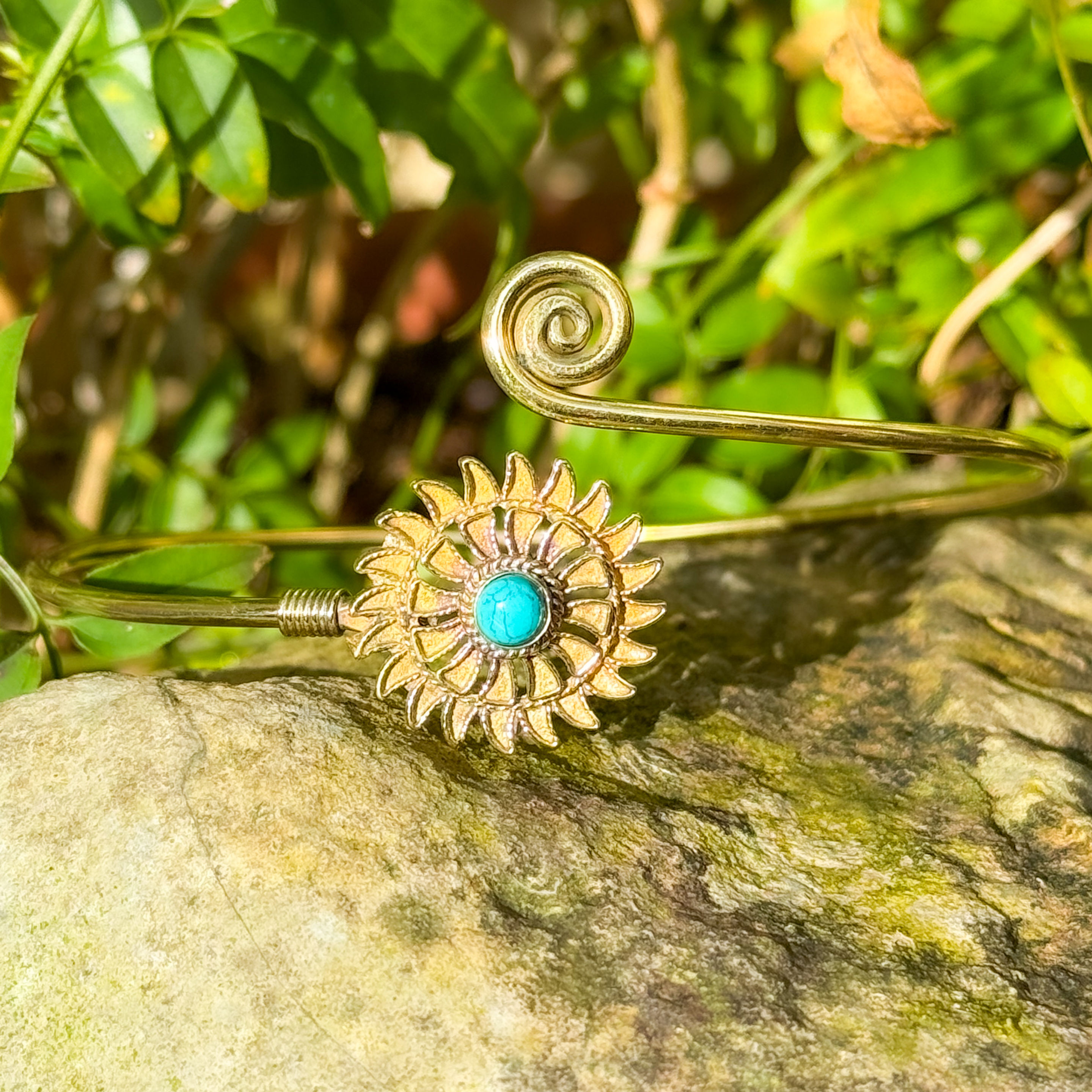 Turquoise Howlite Sun Arm Cuff