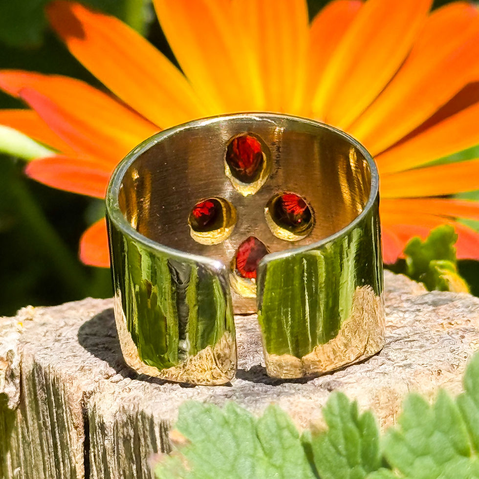 Thumbnail: Red Agate Brass Flower Ring