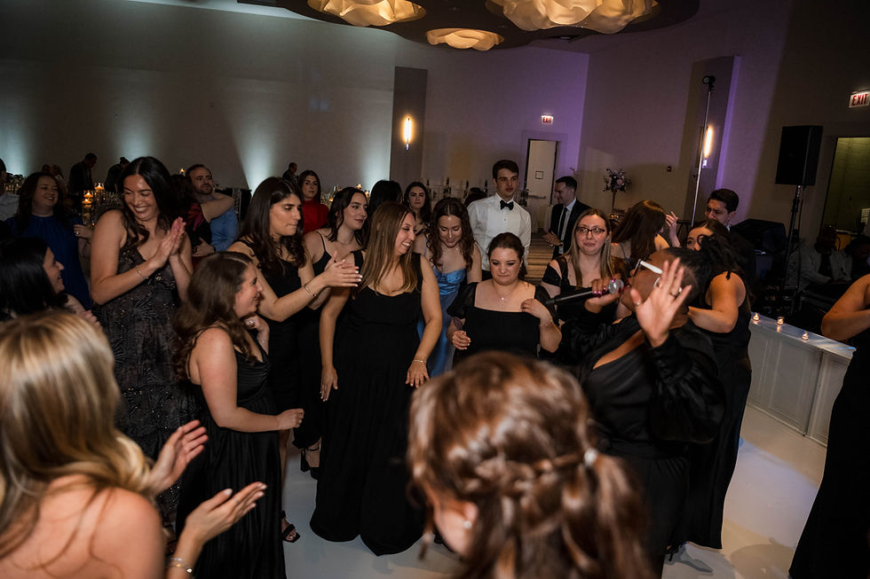 dance floor singer in crowd