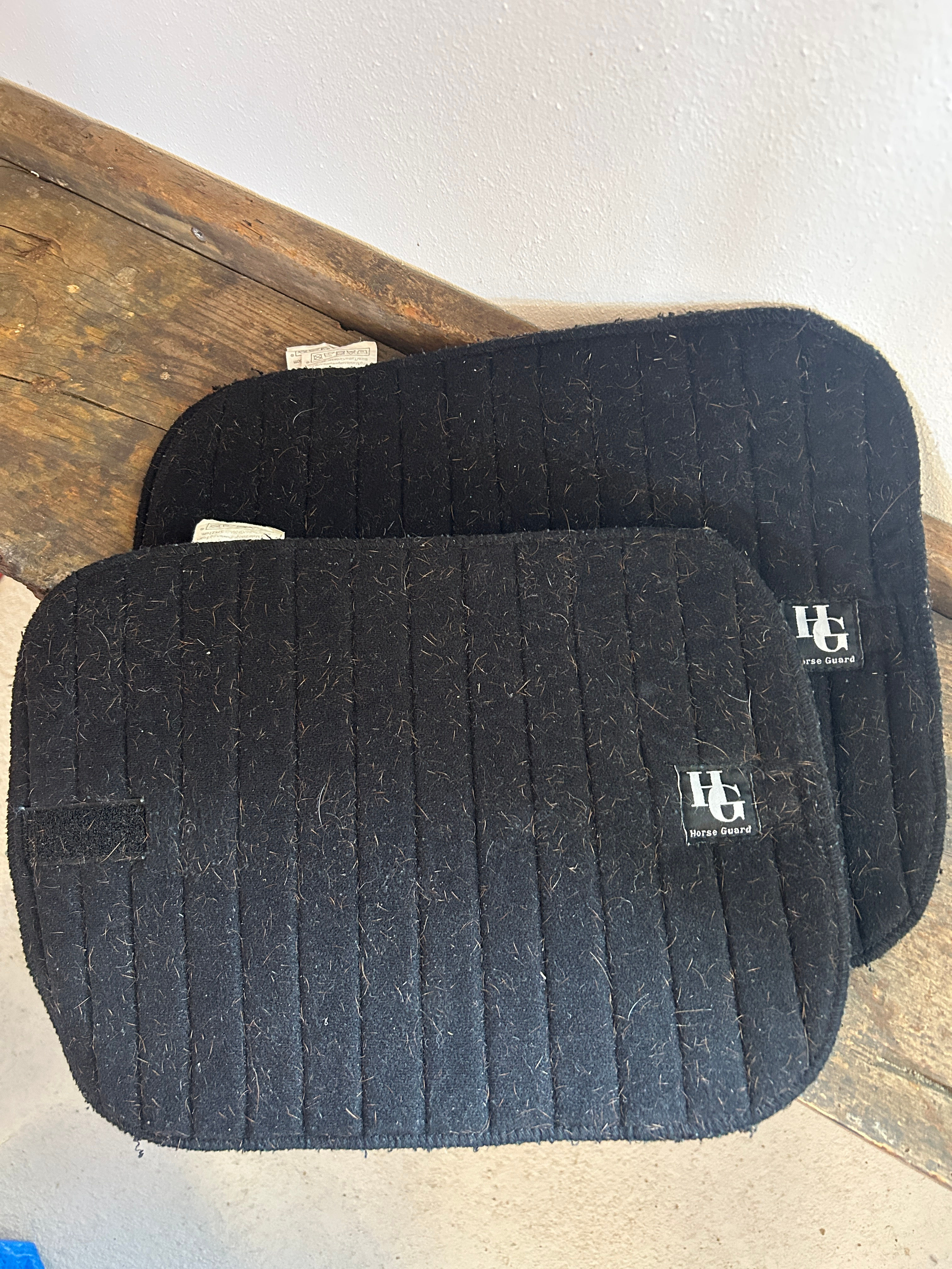 Horse Guard bandage Underlag i sort, for og bag