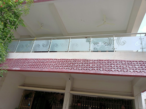 Glass Railing Design Price