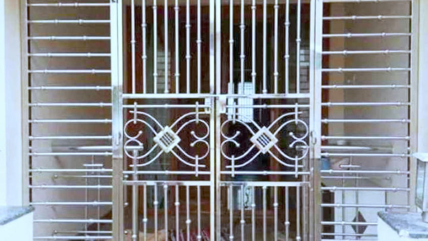 Steel gate price | Modern Gates Design, Gate Fabricators, Steel pipe gate design