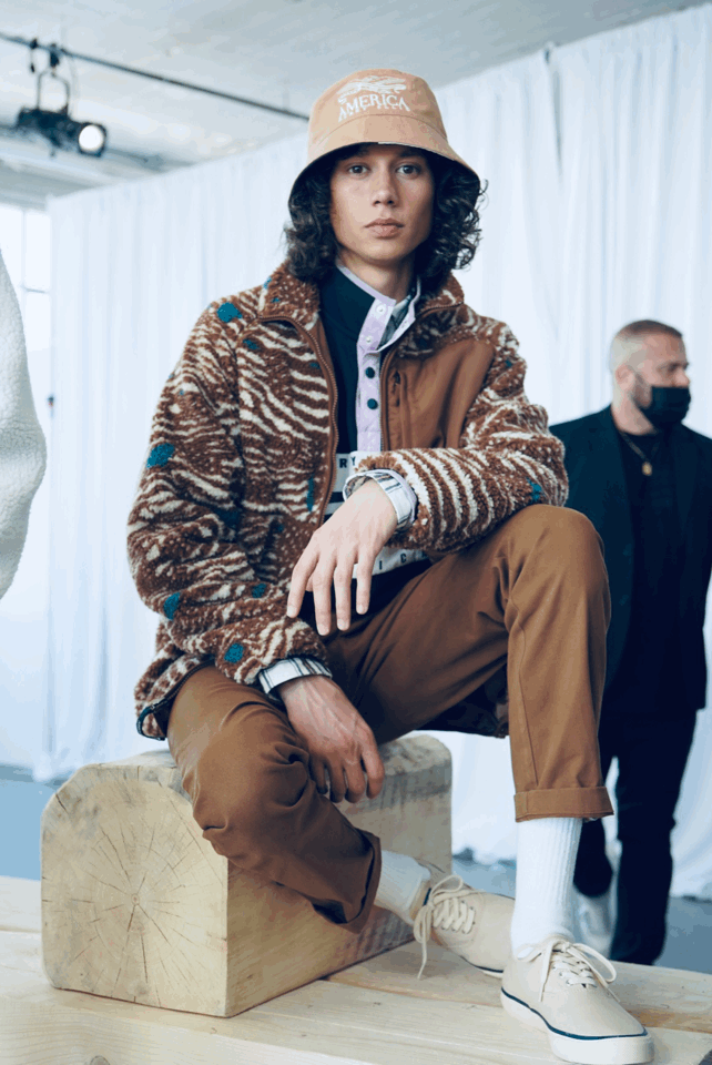 Perry Ellis AW22