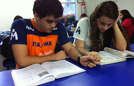 Namoro atrapalha os estudos?