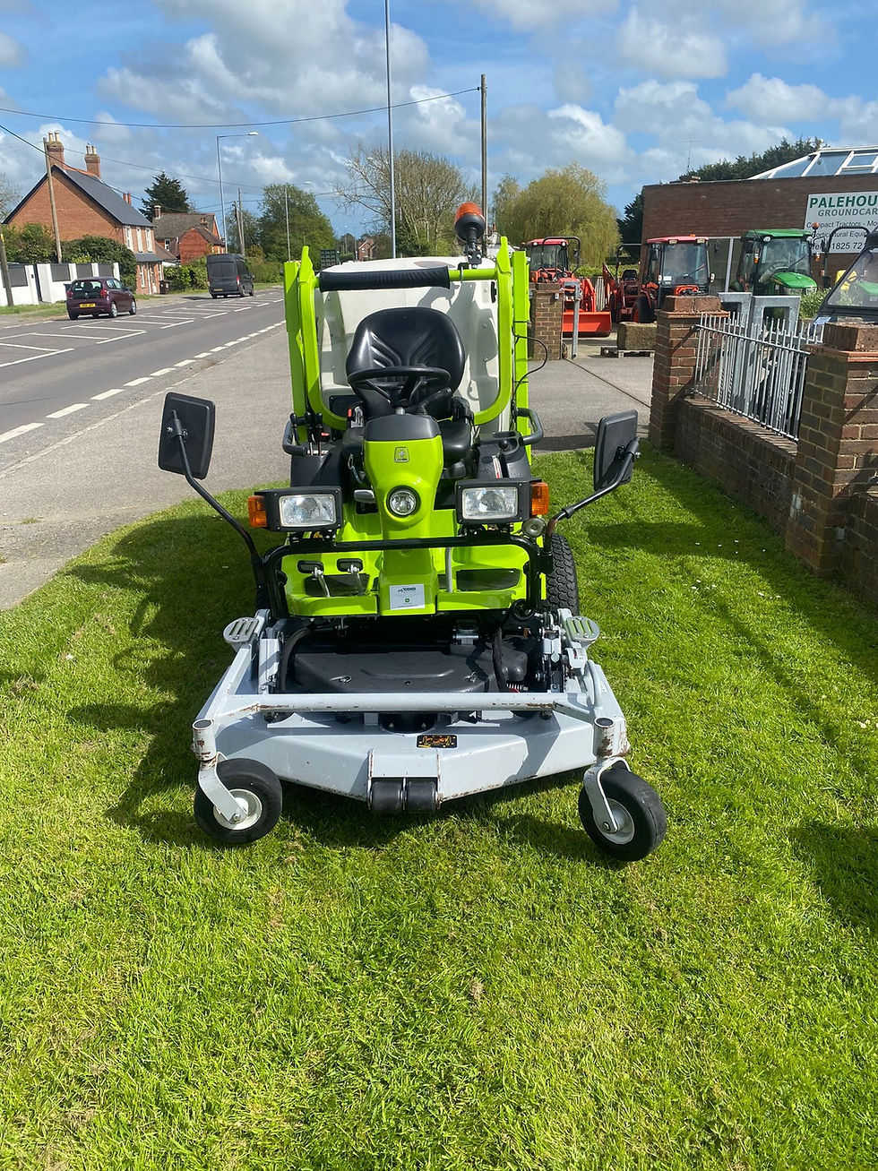 Thumbnail: Grillo FD900 Ride on Mower