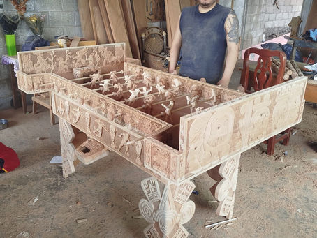 ARTESANO TLAXCALTECA GANA PREMIO NACIONAL CON OBRA “LEGADO DE DIOSES” EN MADERA TALLADA.