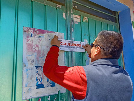 CLAUSURA PROTECCIÓN CIVIL DE HUAMANTLA DOS ESTABLECIMIENTOS DE VENTA DE ALCOHOL SIN PERMISOS