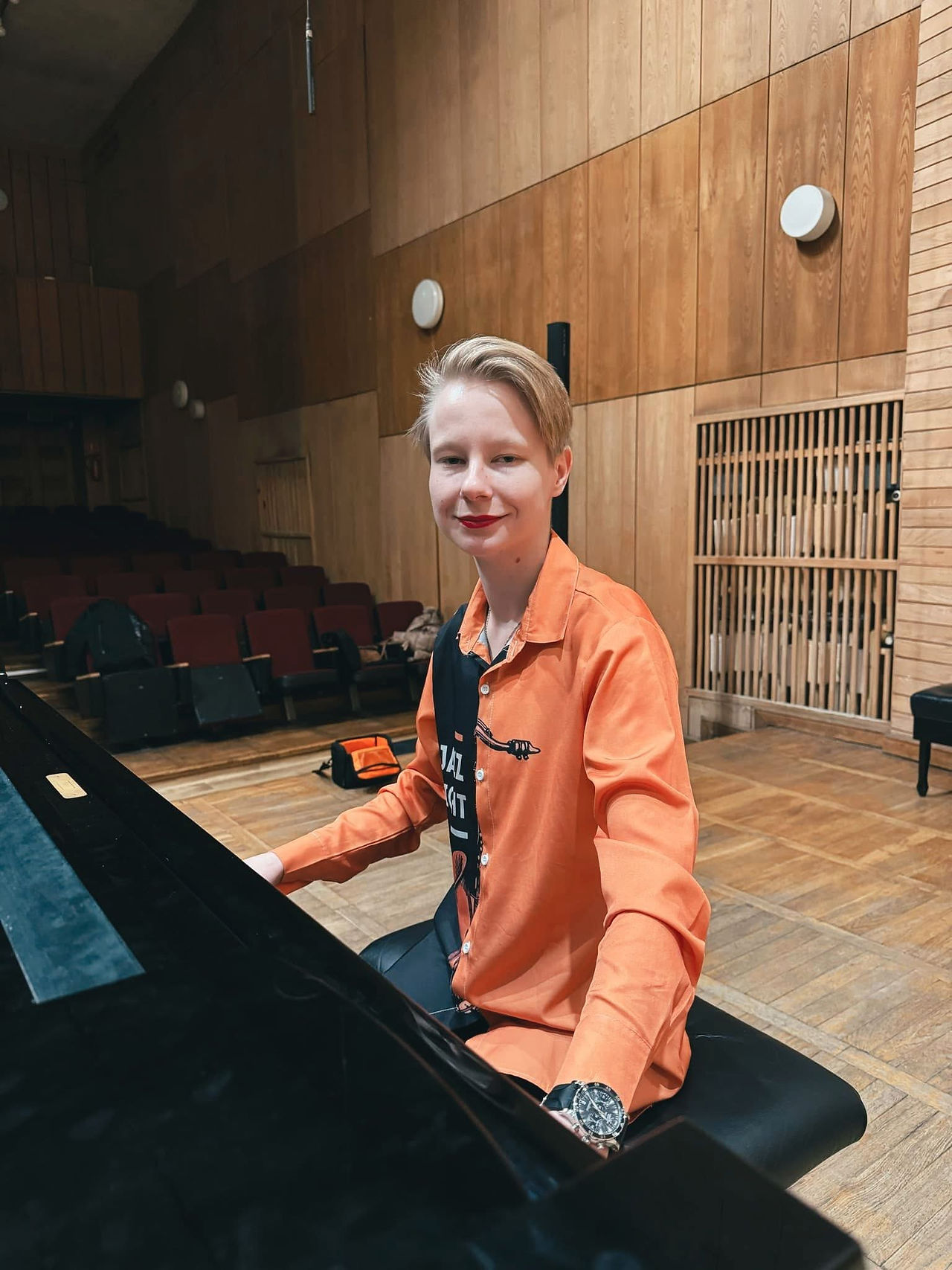 Monika Sroczyńska recording her award-winning CD Christmas Impressions and More