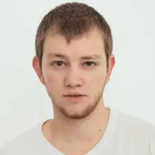 anthony-bajon-larsruby.webp