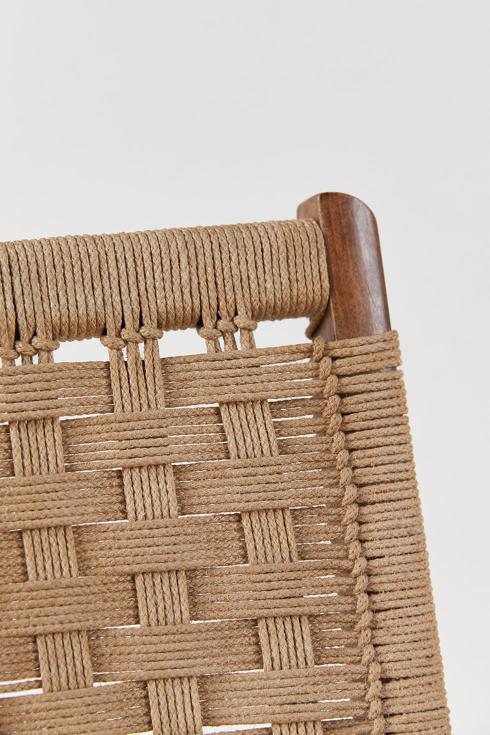 Thumbnail: Designed by Ebert Wels in the 1960s, this folding lounge chair is a well-known example of post-war Scandinavian-inspired desi