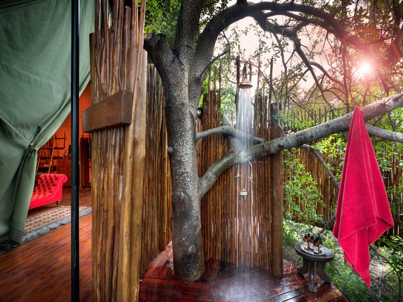 15 Jack's Camp - Outdoor shower.jpg