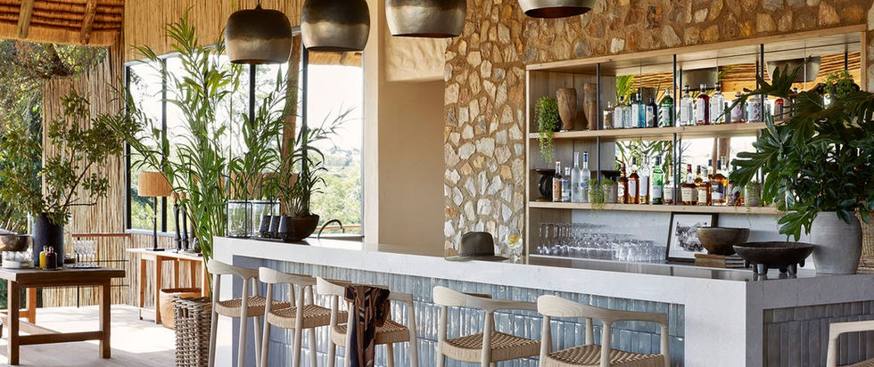 Bar at Lolobezi Founders Camp in Lolobezi Private Game Reserve, Sabi Sands in South Africa with Safari Ambitions
