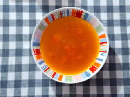 Caldo de Verduras con Salsa Cuahuitl