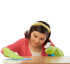 polishing-furniture-with-rag.png