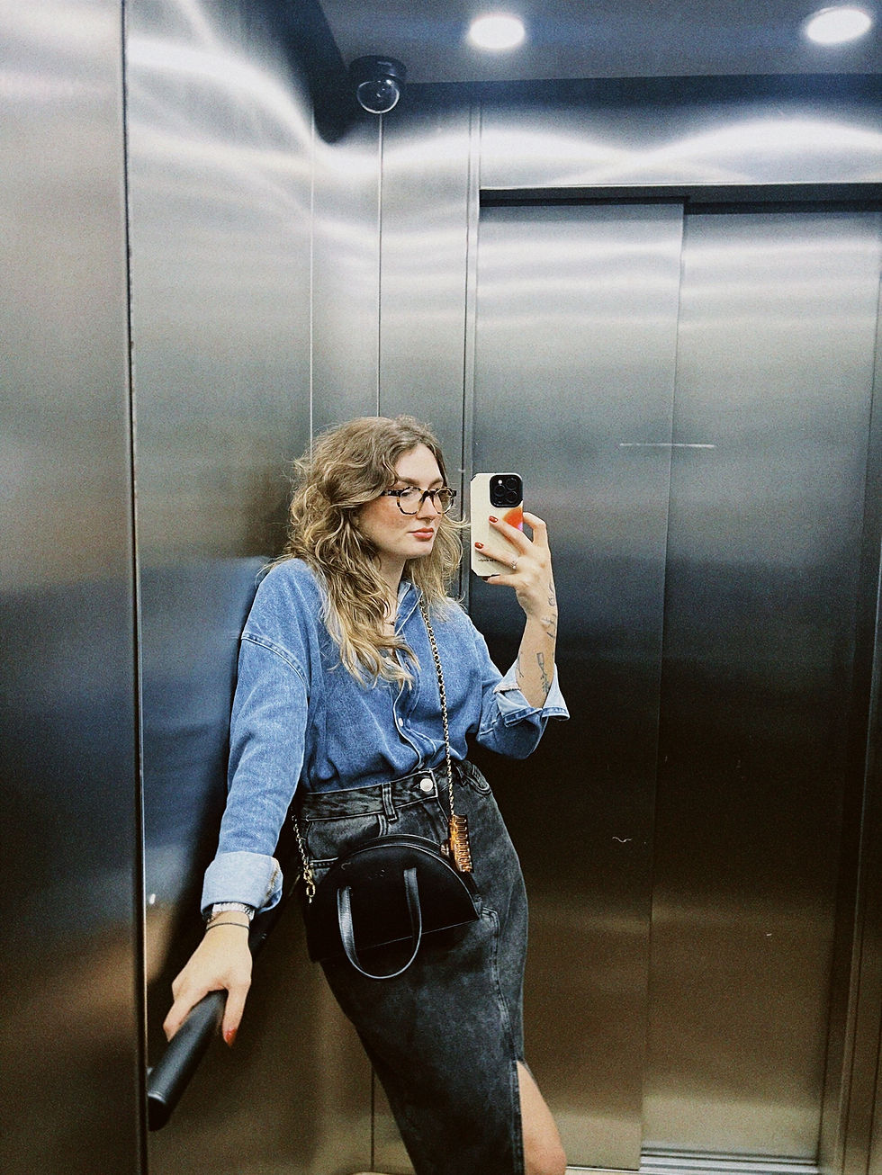 Roube os looks da Toni