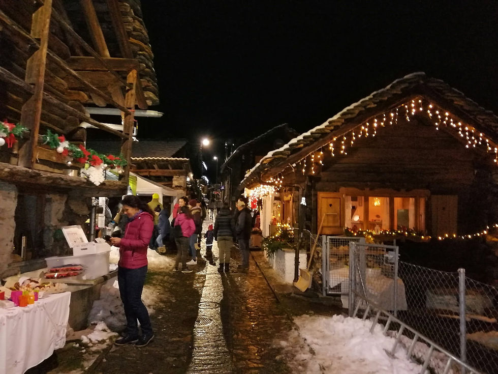 Mercatino di Natale Rossa