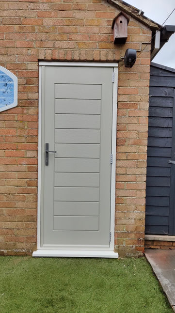 Solidor palmero solid in pebble grey installed by Heath Home Improvements Composite Doors Chipping Norton