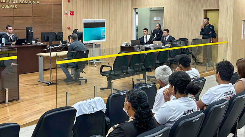 Julgamento no Tribunal do Júri de Ariquemes, em agosto de 2026, que condenou Gil Santos Filho pelo feminicídio de Kedinna Ohara da Silveira. Foto: Reprodução/TJRO
