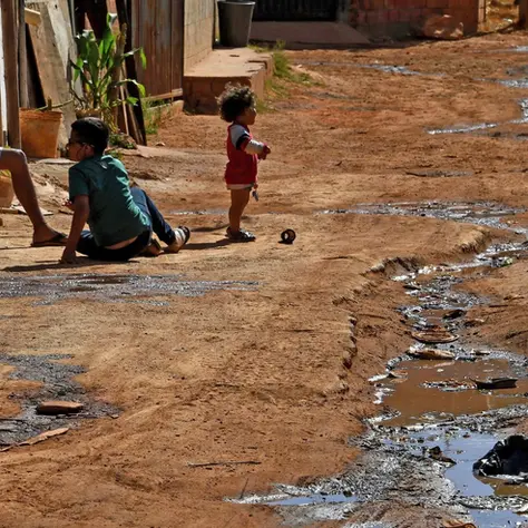 Falta de saneamento básico expõe crianças a doenças evitáveis no Ceará