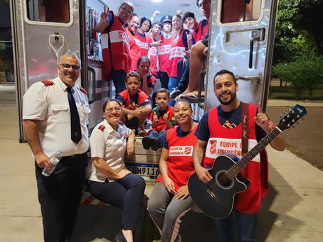 Campanha Anjinhos de Natal atende centenas de pessoas em vulnerabilidade