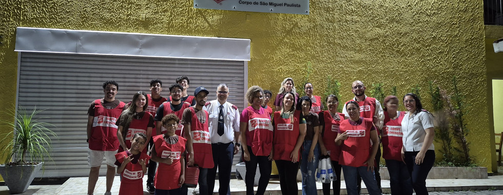 Distribuição de alimentos em São Miguel Paulista