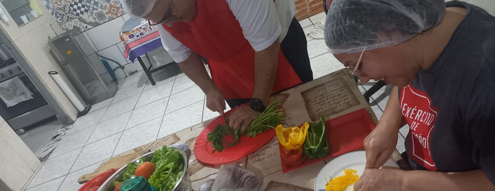 Distribuição de alimentos em São Miguel Paulista