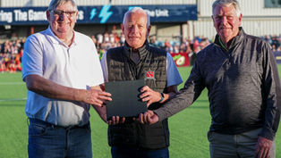 Hilary Carlyle - Lilywhite Legend