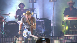 kevinfowlerdrinkinmybabygoodbyelive