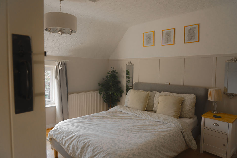 Daffodil House Bedroom