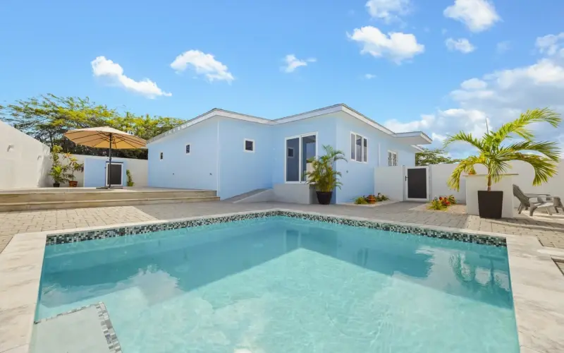 Pos Abao - 4-Bedroom Villa for Sale