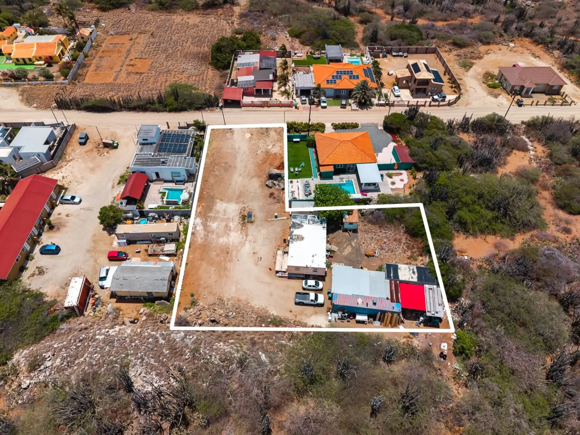Moko - Exceptional 1,726 m² Property Land with Development Potential
