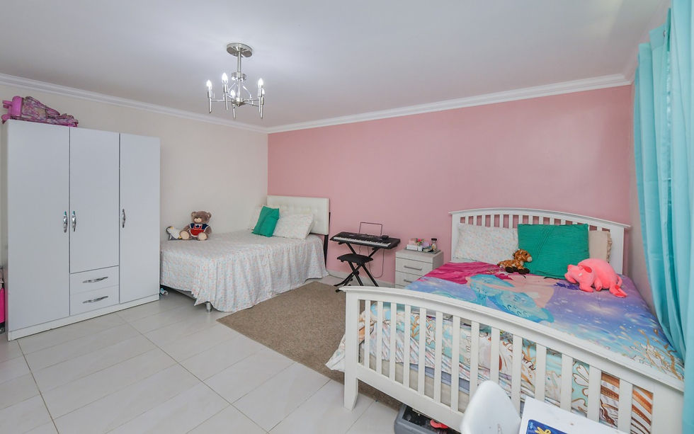 Thumbnail: Noord, 4 Bedroom and 3 Bathroom