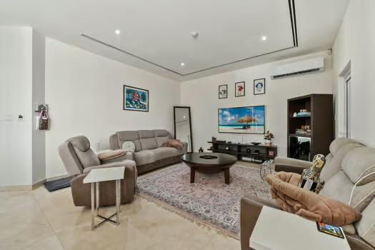 Thumbnail: Luxury 5-Bedroom Modern Villa Near the Beach in Oranjestad