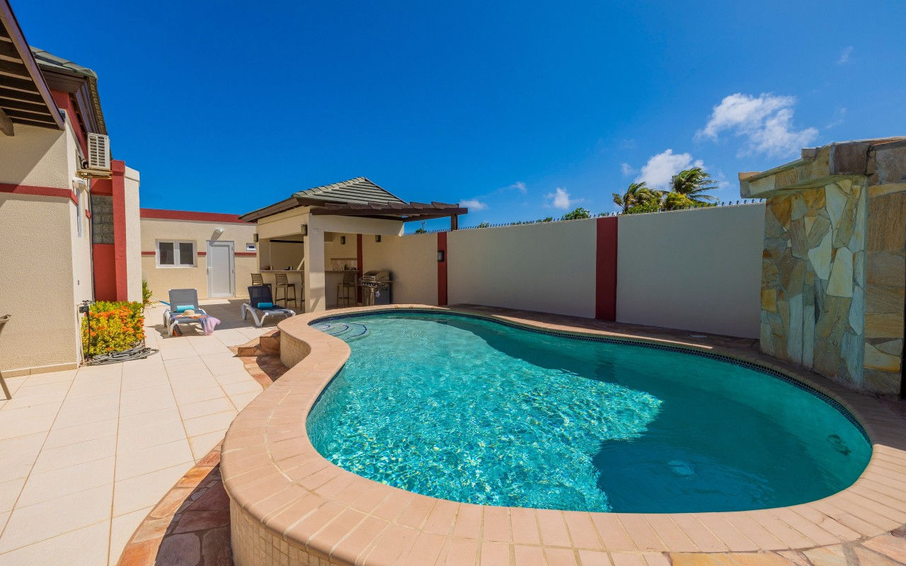 For Rent: Stunning Modern 6-Bedroom Villa with Private Pool & Premium Finishes