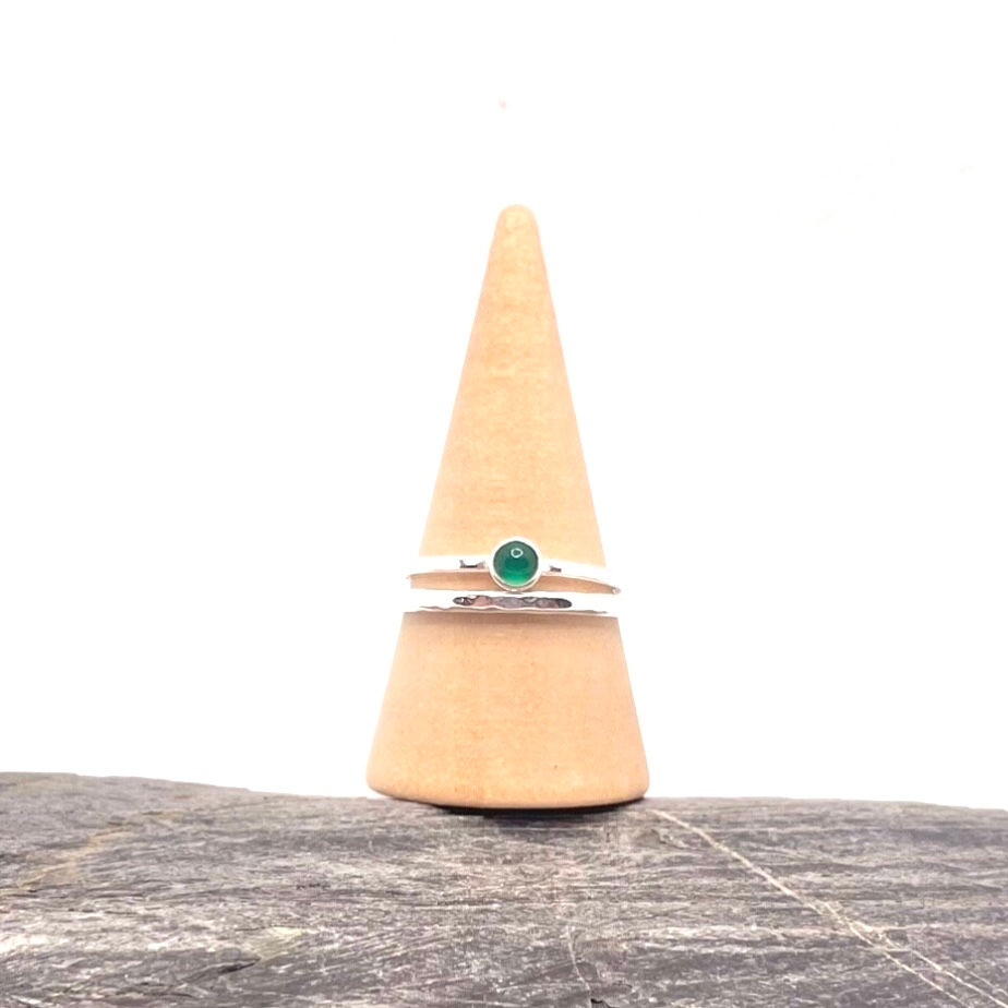 Emerald stacking ring