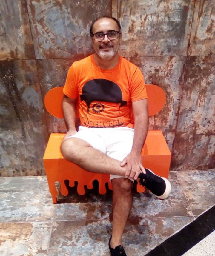 Miniatura: Totem. Escultura em madeira. 38 cm