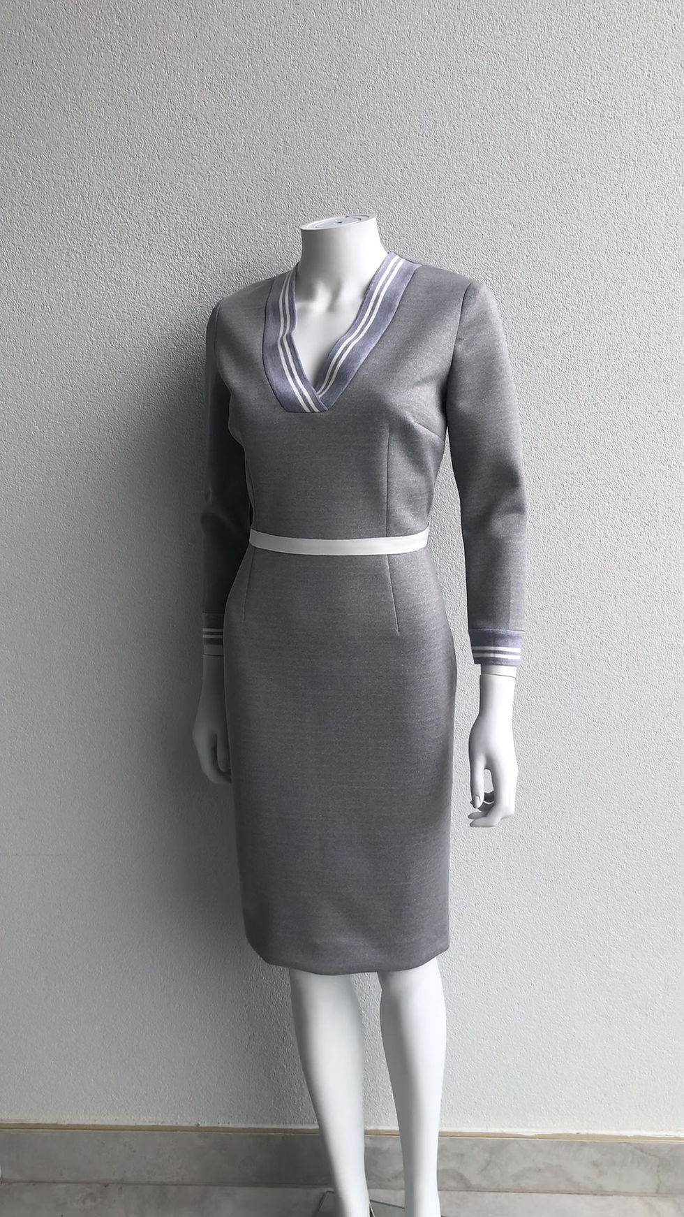 Thumbnail: V-neckline office dress with knitted trim and white belt: Lisa Dress