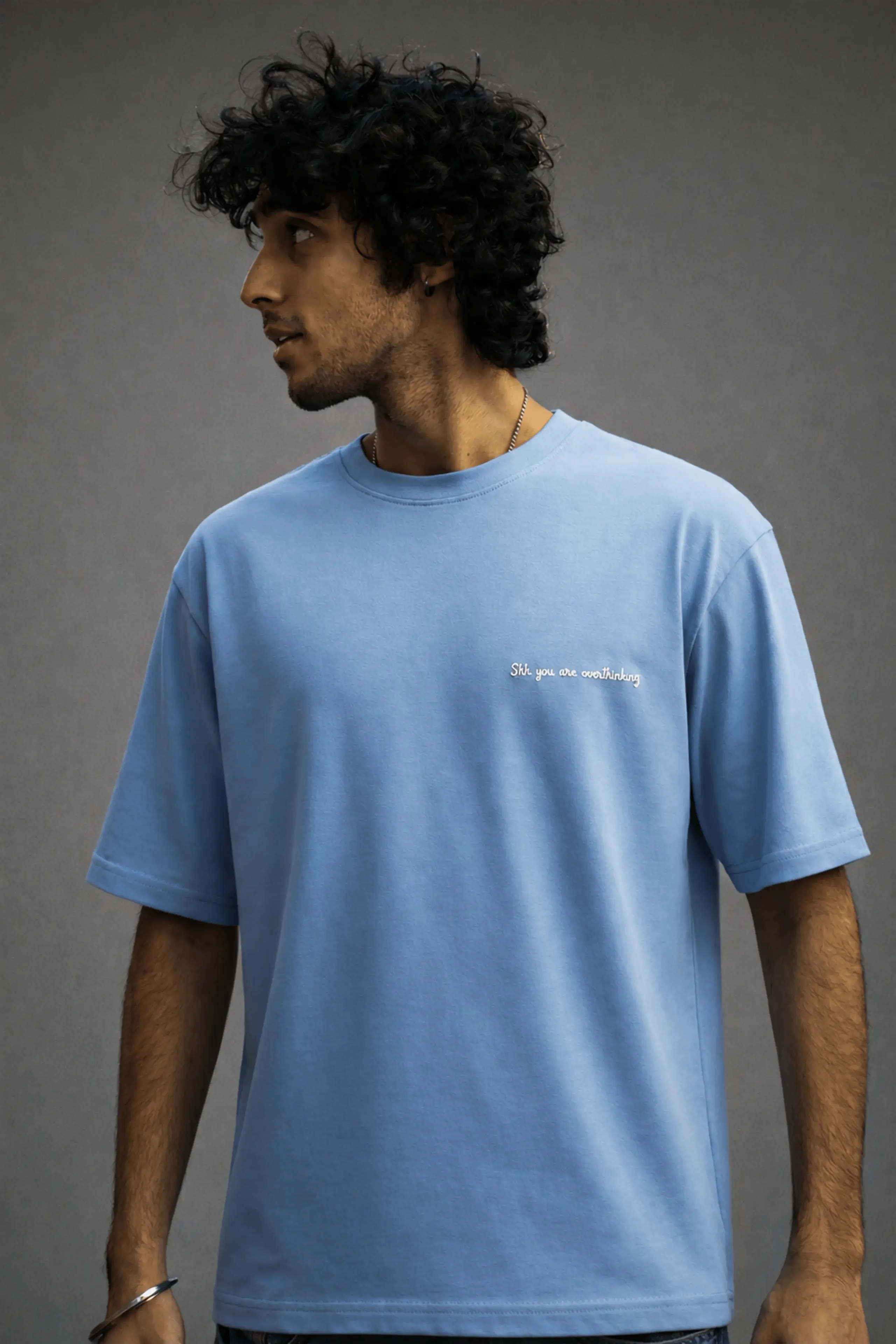 Blue T-shirt - Overthinking