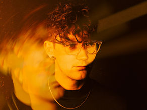 The Kite String Tangle Is Too Pretty For a Fist Fight