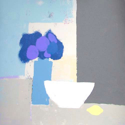 WHITE BOWL AND LEMON