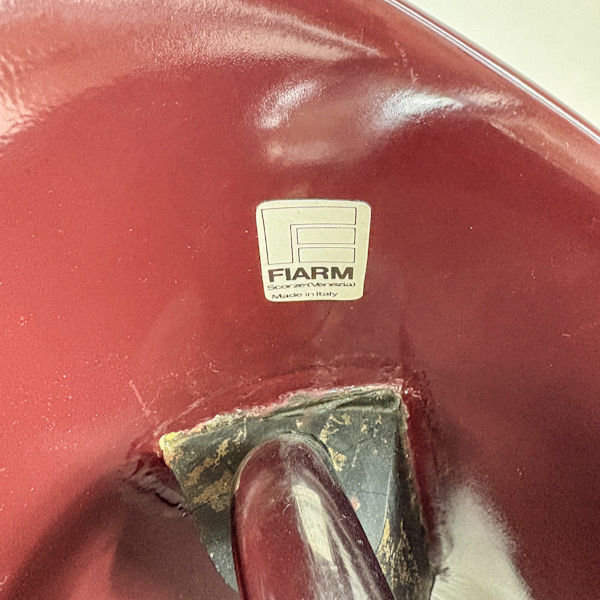 Thumbnail: Fiarm Ribbon Chair