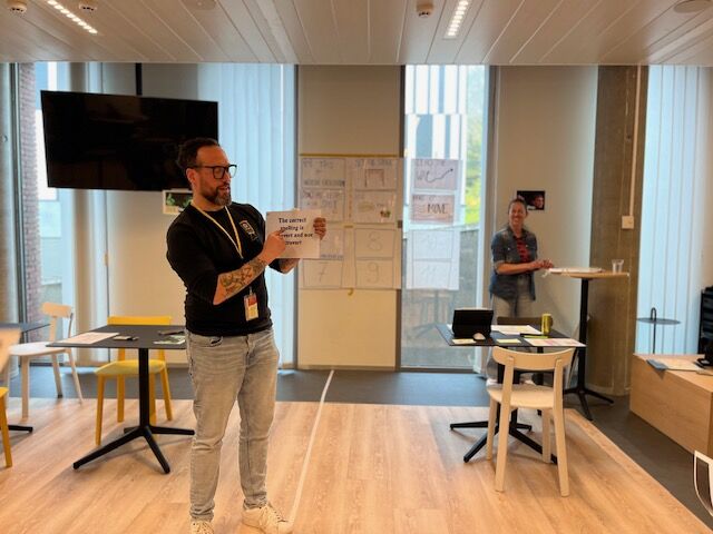 erik collard linkedin speaking at Regional Scrum Gathering Ghent 2024 with Els Van Hecke during presentation dry run