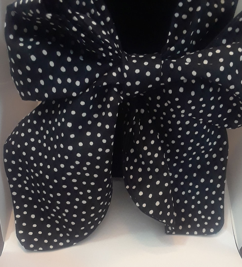 Thumbnail: Big Classy Bow "Polka Dots"