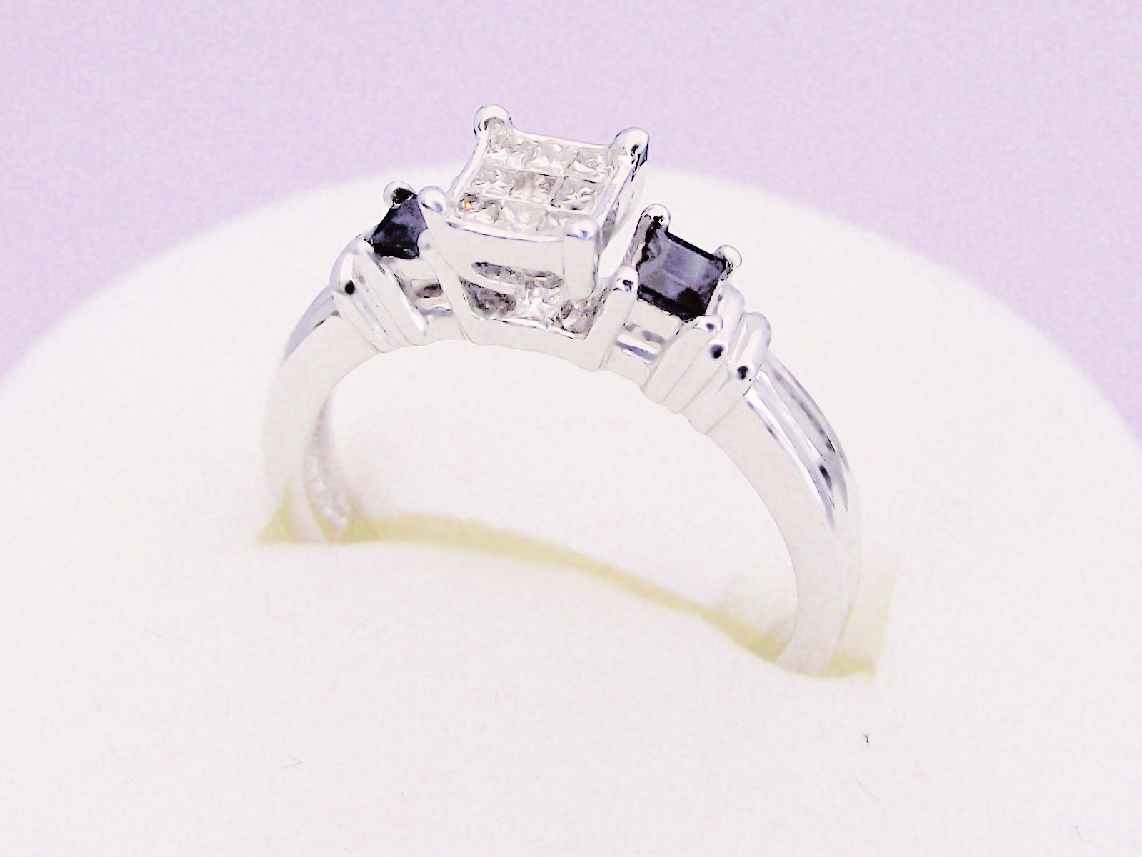 14K White Gold Diamond & Sapphire Ring